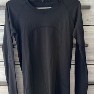 Black Lululemon Swiftly Tech Long sleeve